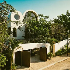  Villa Casa Tira - Your Luxury Jungle Mansion In México